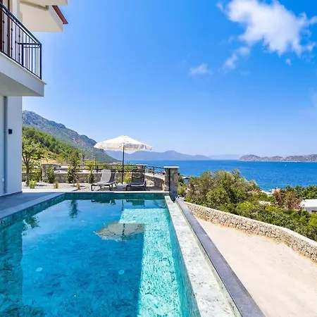 Marmaris'te Denize Yakin, Havuzlu Villa-awz172 וילה *