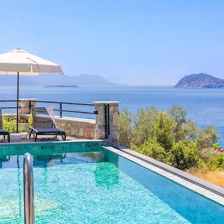 Marmaris'te Denize Yakin, Havuzlu Villa-awz172 וילה מרמריס