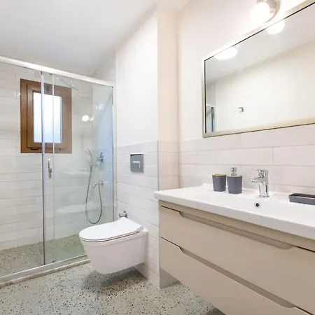 Marmaris'te Denize Yakin, Havuzlu Villa-awz172 מרמריס